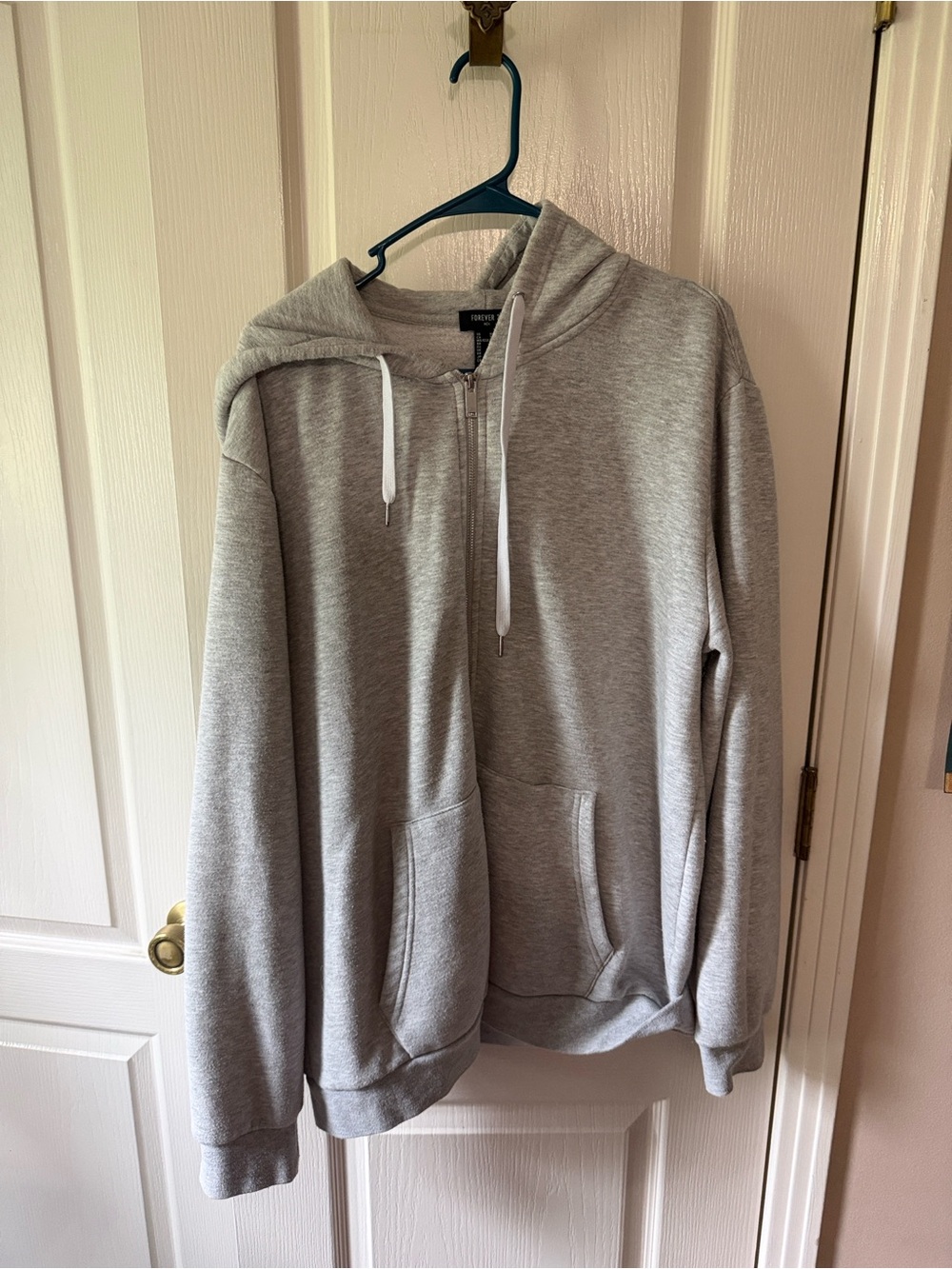 E9 Forever 21 Men's Light Gray zipper Hoodie